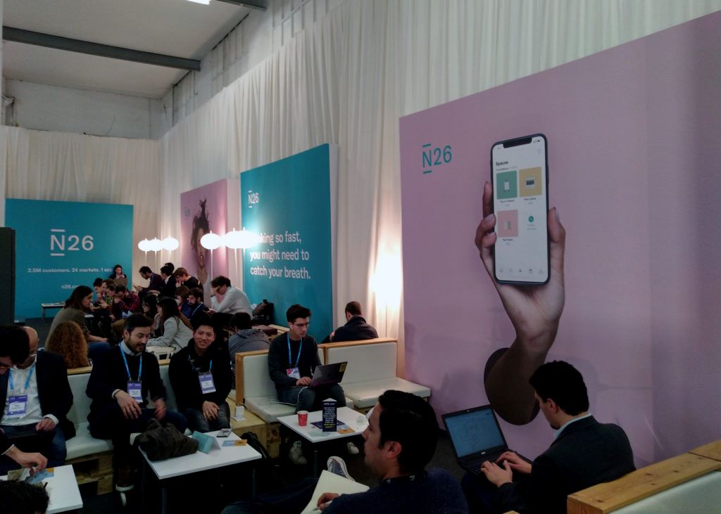 Fondos de Escenario para Salas de Conferencias