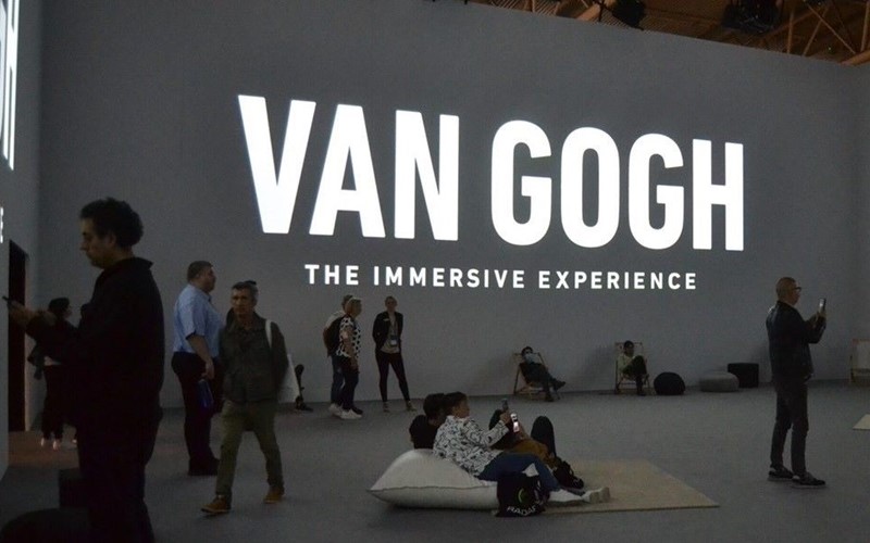 lp-immersive-projection
