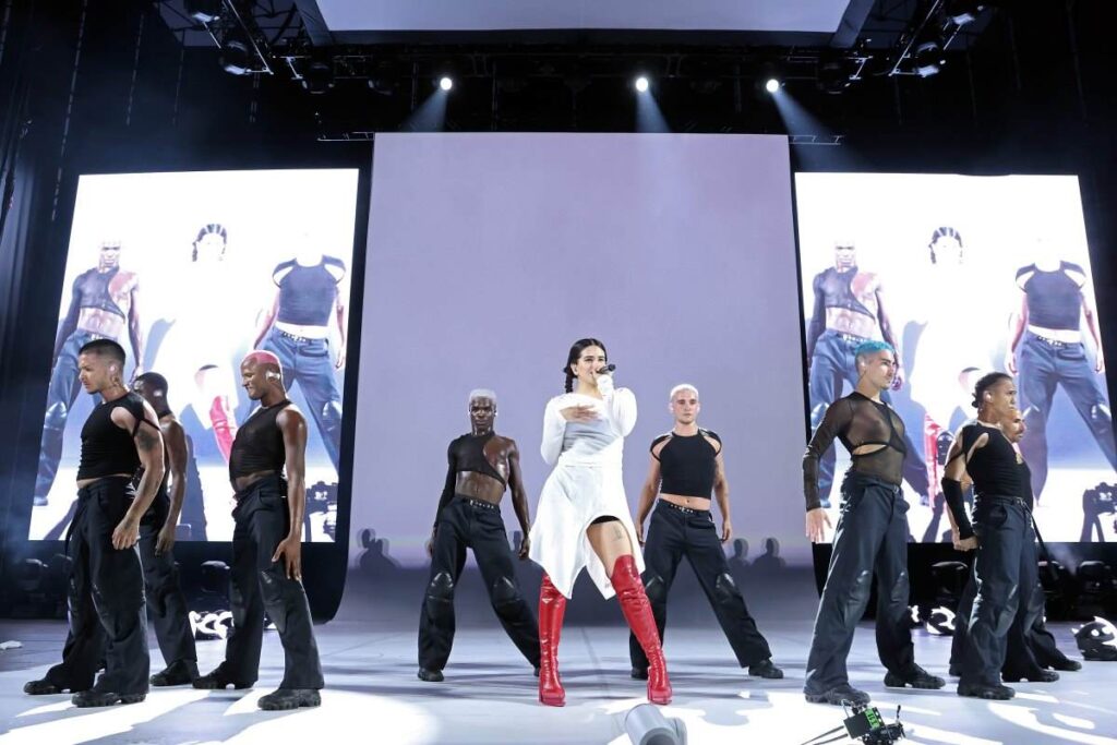 Maßgeschneidertes Bühnenbild - Motomami Tour Rosalia